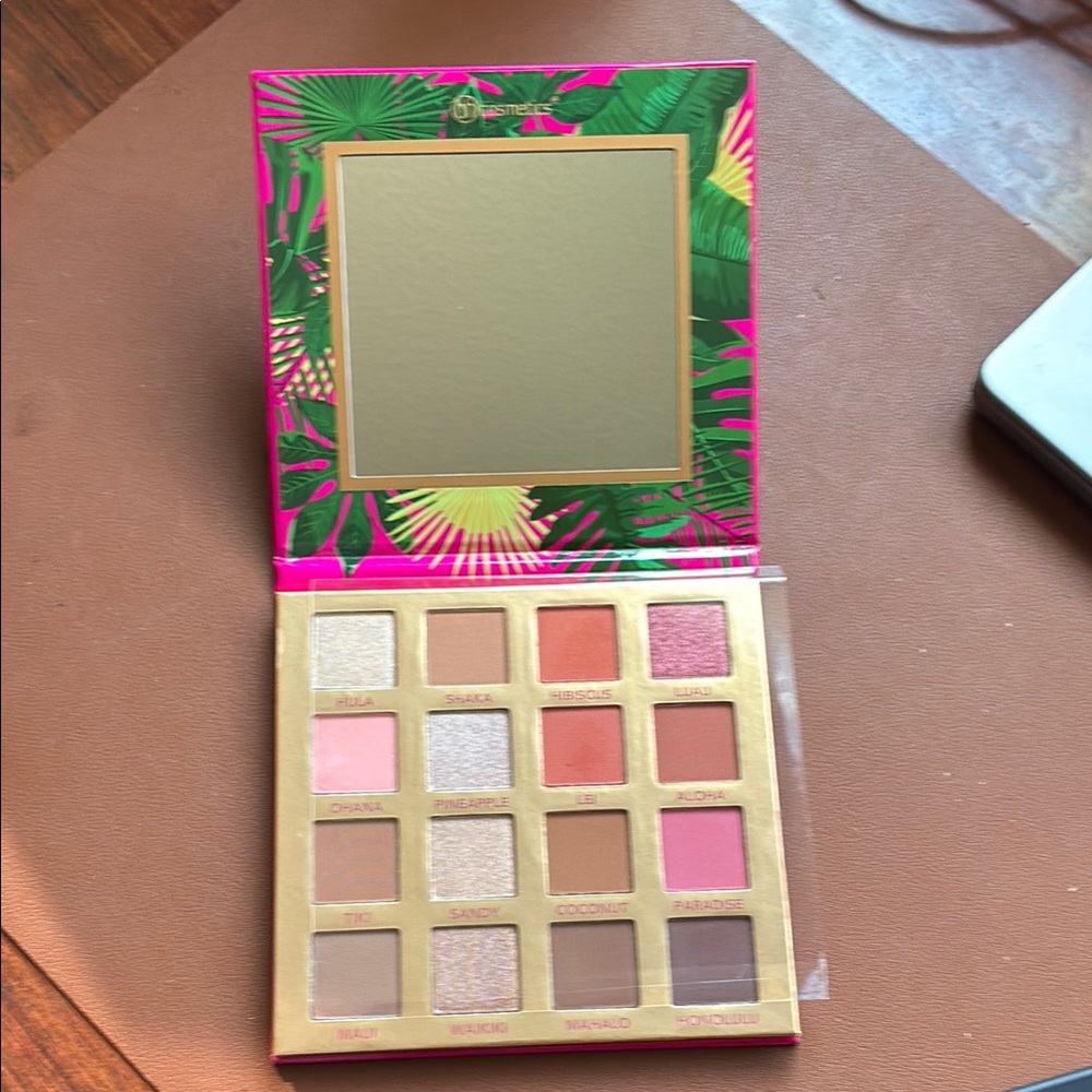 BH Cosmetics Pink and Gold Eyeshadow Palette - Picture 3 of 5